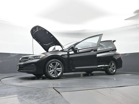 Used 2024 Volkswagen Jetta SE FWD image 43