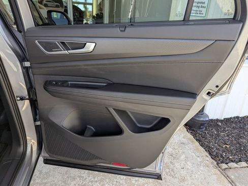 New 2026 Volkswagen Atlas Cross Sport SEL Premium R-Line image 33