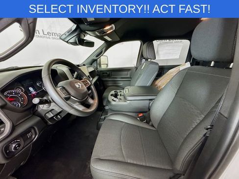 New 2026 RAM 3500 Tradesman AWD/4WD image 20