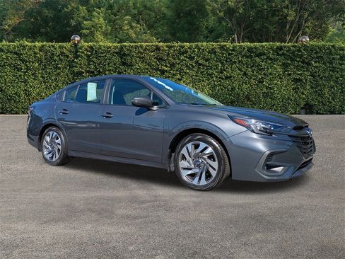 Used 2024 Subaru Legacy Limited image 2