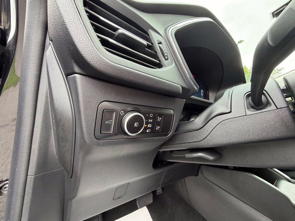 Used 2025 Ford Escape Platinum AWD/4WD image 17