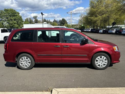 Used 2014 Dodge Grand Caravan American Value Package image 6