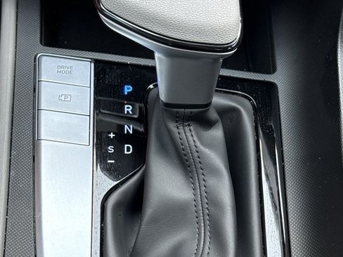 Certified 2026 Hyundai Elantra SE FWD image 26