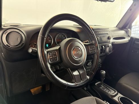 Used 2017 Jeep Wrangler Unlimited Sport w/ Quick Order Package 24S AWD/4WD image 4