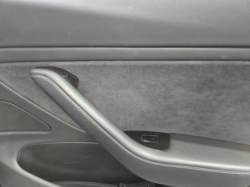 Used 2017 Tesla Model 3 Long Range RWD image 8