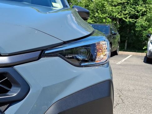 Used 2025 Subaru Crosstrek 2.5i Premium AWD/4WD image 9
