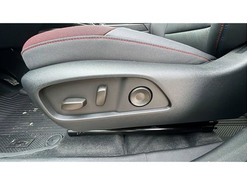 New 2026 Chevrolet Equinox RS w/ Convenience Package III image 25