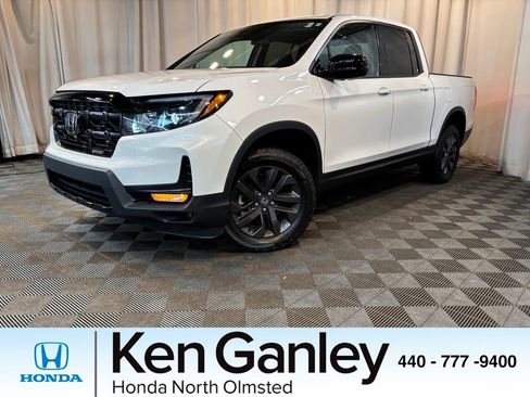 Certified 2025 Honda Ridgeline Sport image 1