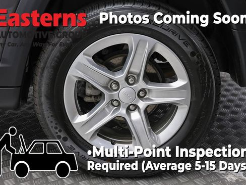 Used 2024 Jeep Compass Latitude AWD/4WD image 8