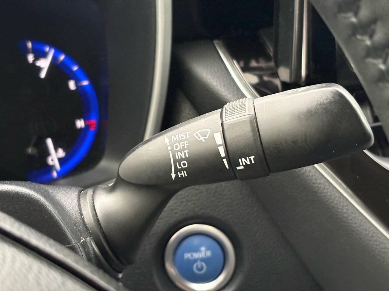 Used 2022 Toyota Corolla LE w/ Premium Interior Package FWD image 31