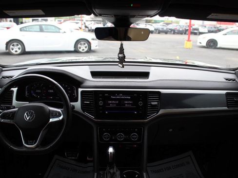 Used 2022 Volkswagen Atlas Cross Sport SEL R-Line image 20