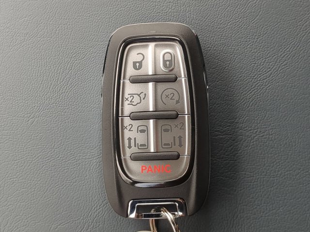 New 2027 Chrysler Pacifica Pinnacle w/ Theater Group AWD/4WD image 37