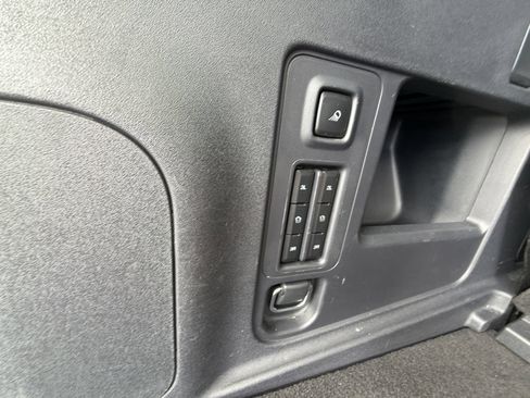 Used 2025 Ford Expedition Active AWD/4WD image 24