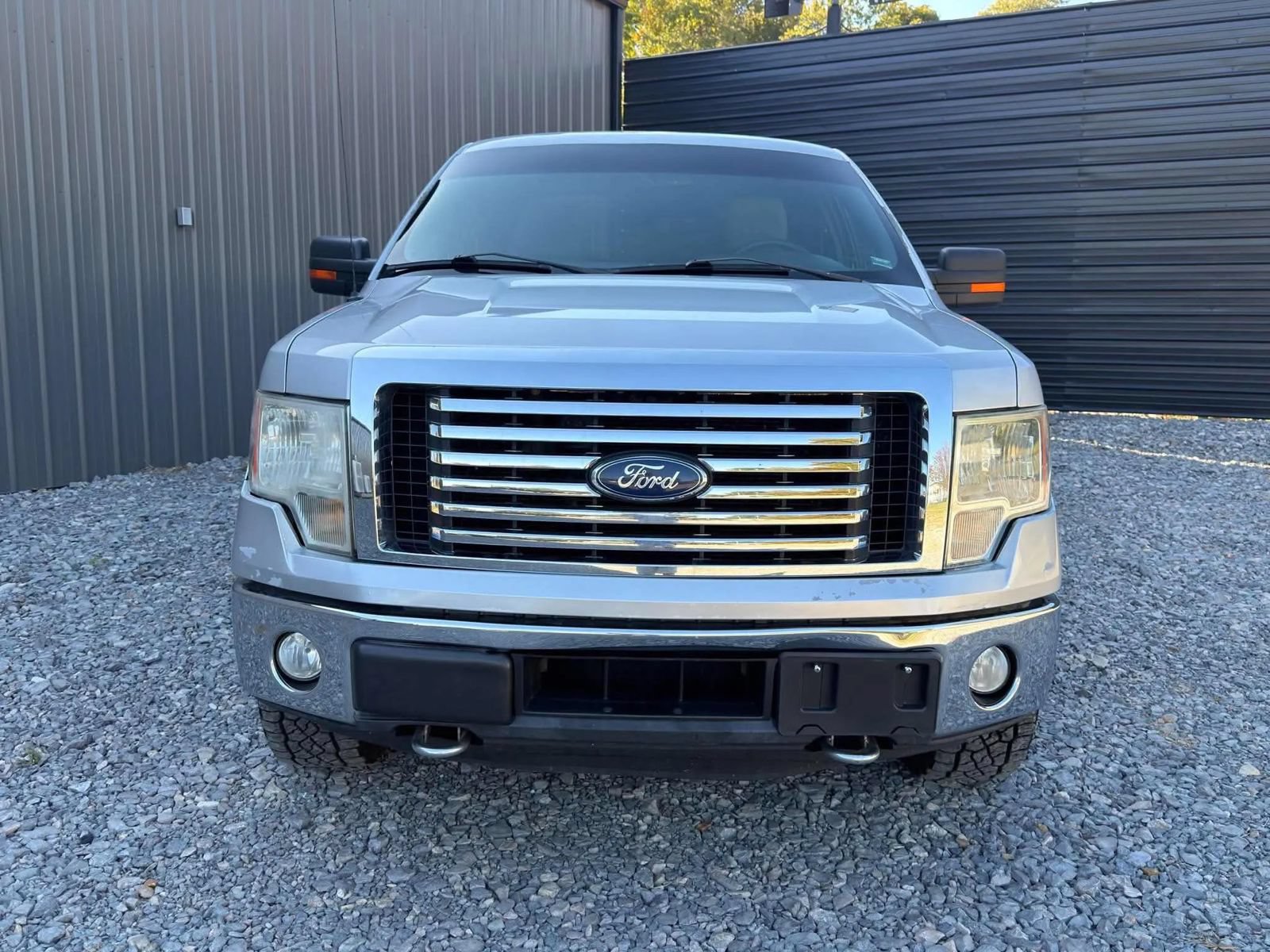 Used 2011 Ford F150 XLT w/ XLT Chrome Pkg AWD/4WD image 2