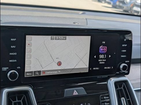 Certified 2022 Kia Sorento S w/ Panoramic Sunroof Package AWD/4WD image 16
