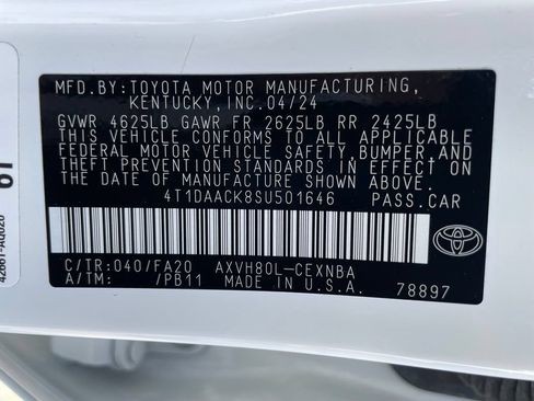 Used 2025 Toyota Camry LE FWD image 33