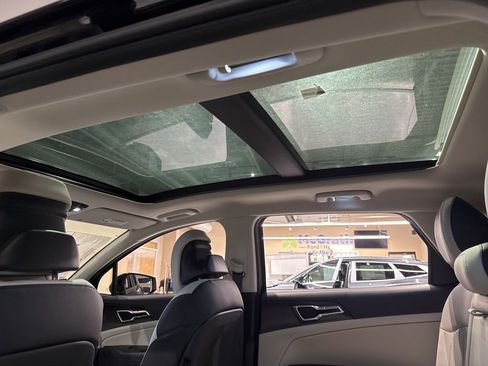 New 2026 Kia Sportage EX w/ EX Panoramic Sunroof Package AWD/4WD image 9