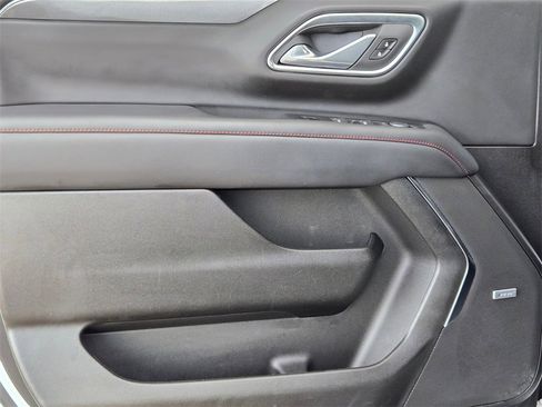 Used 2024 Chevrolet Suburban RST w/ Luxury Package image 11