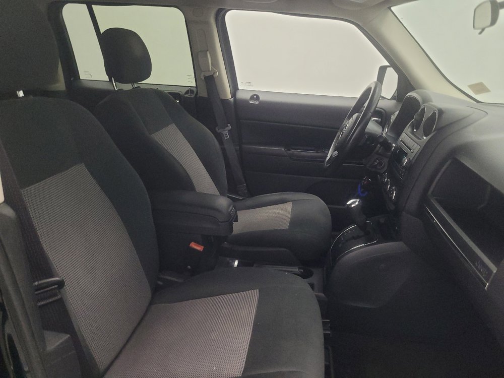 Used 2014 Jeep Patriot Latitude AWD/4WD image 21