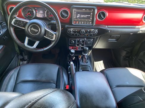 Used 2021 Jeep Gladiator Rubicon AWD/4WD image 11