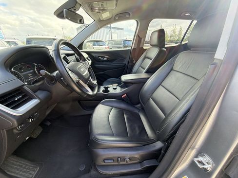 Used 2024 GMC Terrain SLT AWD/4WD image 13