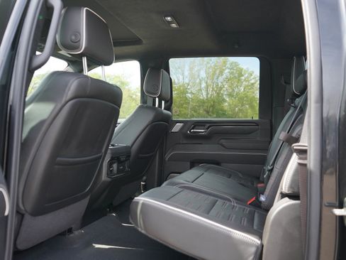 Used 2024 GMC Sierra 2500 AT4X AWD/4WD image 16