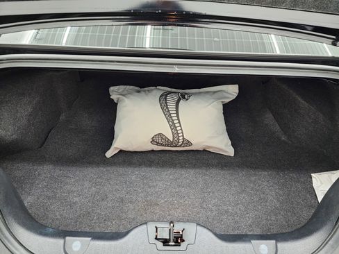 Used 2012 Ford Mustang Shelby GT500 w/ SVT Performance Pkg image 31