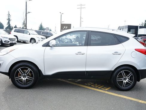 Used 2011 Hyundai Tucson GLS image 5
