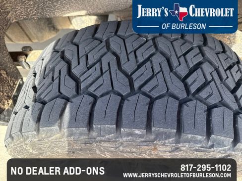 Used 2022 GMC Sierra 1500 AT4X AWD/4WD image 9