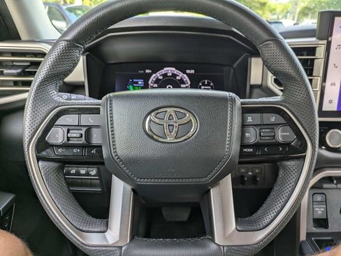 Used 2024 Toyota Tundra Limited AWD/4WD image 27