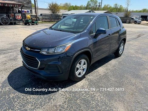 Used 2019 Chevrolet Trax LS image 2