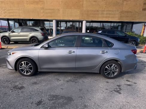 Used 2024 Kia Forte LXS image 5