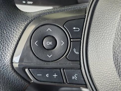 Used 2022 Toyota Corolla Cross L FWD image 21