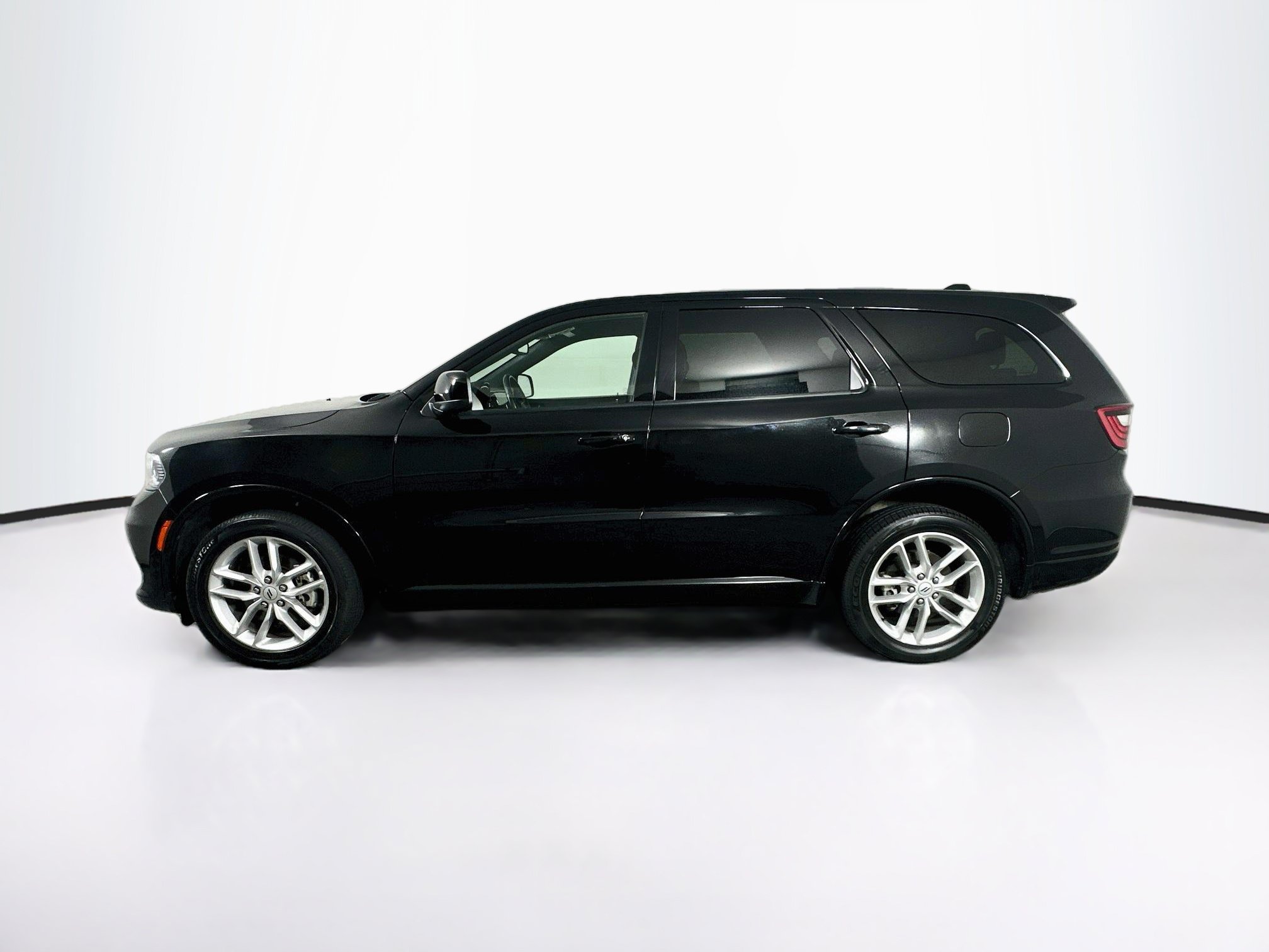 Used 2025 Dodge Durango GT AWD/4WD image 4