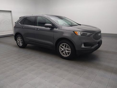 Used 2024 Ford Edge SEL image 11
