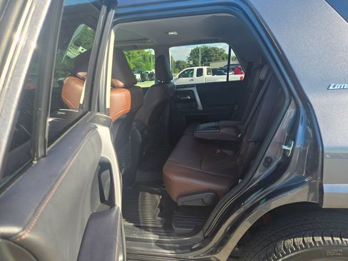 Used 2023 Toyota 4Runner Limited AWD/4WD image 8