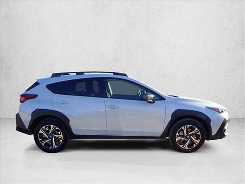 Certified 2024 Subaru Crosstrek 2.0i Premium image 5