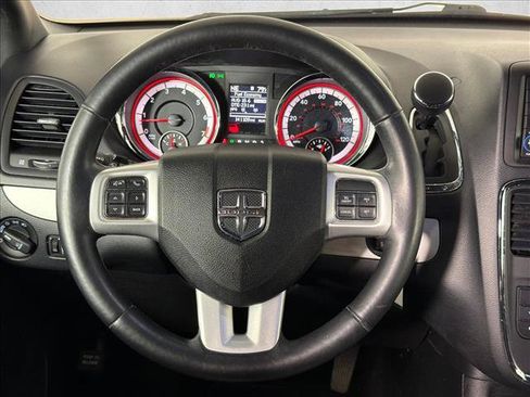 Used 2017 Dodge Grand Caravan GT FWD image 22