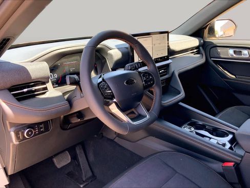 New 2026 Ford Explorer Tremor w/ Tremor Convenience Package AWD/4WD image 8