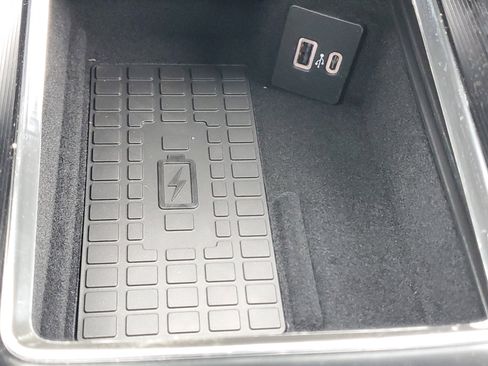 New 2026 Lincoln Corsair Premiere image 23