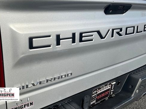 Used 2022 Chevrolet Silverado 1500 LTZ w/ Safety Package II image 8