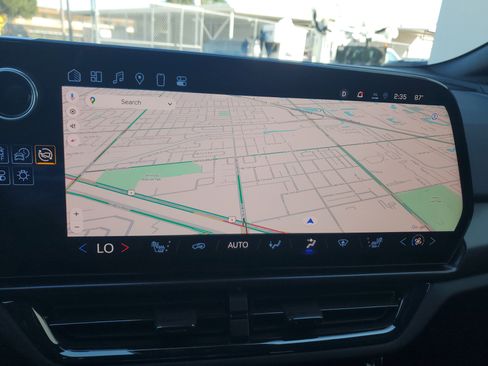 Used 2025 Chevrolet Equinox EV RS image 10