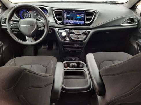 Used 2021 Chrysler Pacifica Touring w/ S Appearance Package FWD image 14
