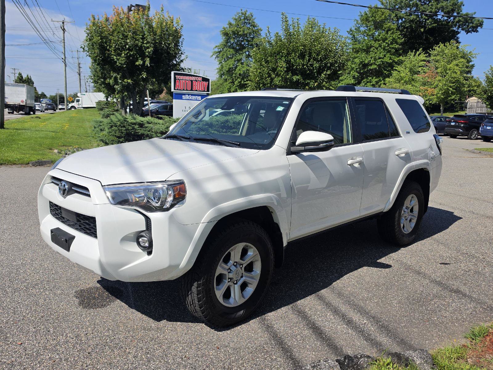 Used 2021 Toyota 4Runner SR5 Premium w/ Moonroof Package AWD/4WD image 7