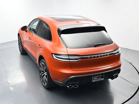 Certified 2025 Porsche Macan image 36