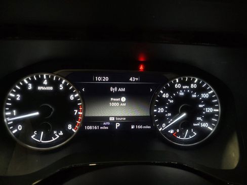 Used 2022 Nissan Pathfinder SL w/ SL Black Package AWD/4WD image 23