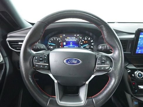 Certified 2023 Ford Explorer ST-Line AWD/4WD image 15