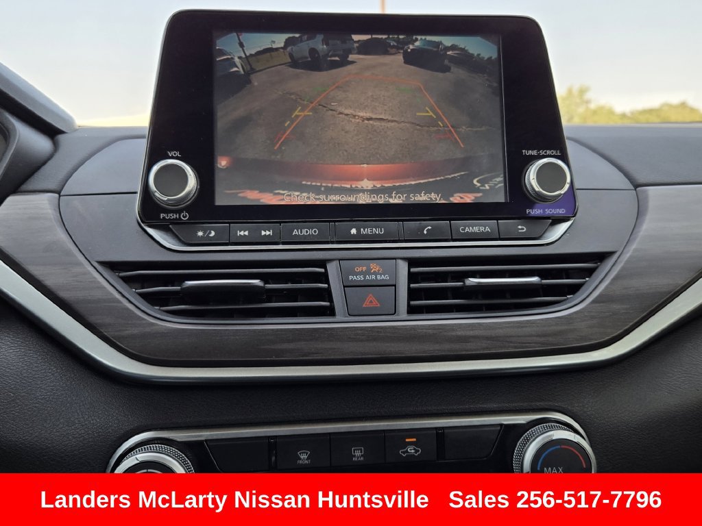 Used 2025 Nissan Altima 2.5 SV FWD image 19