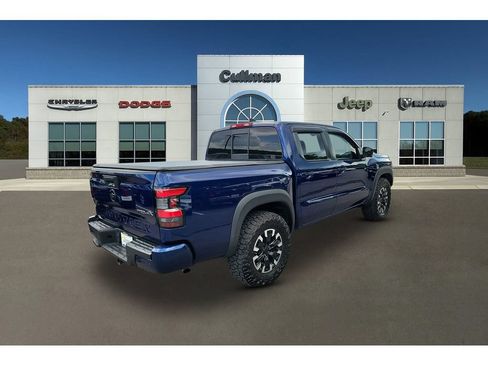 Used 2022 Nissan Frontier PRO-4X AWD/4WD image 3
