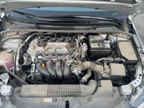 Used 2022 Toyota Corolla LE image 19